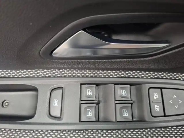 Dacia Sandero tce 90 - 22 — photo 36