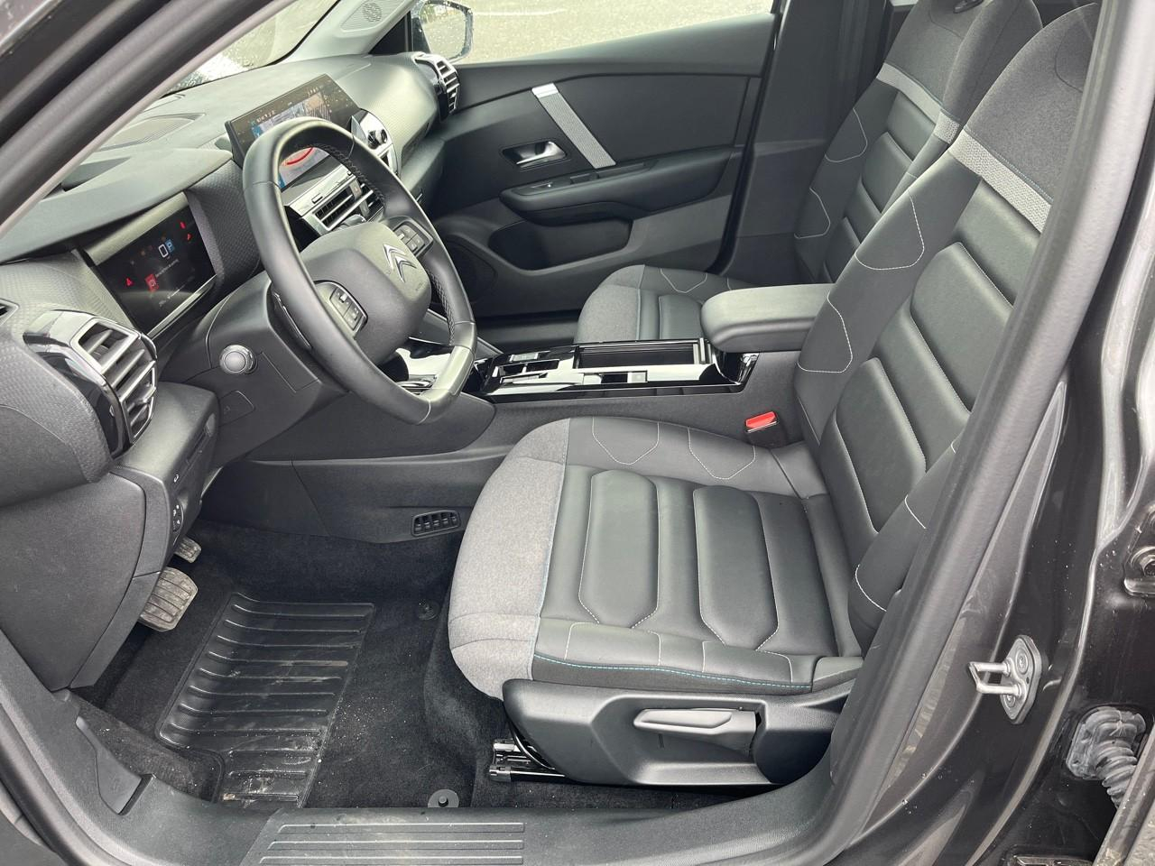 Citroën C4 X hybride 136 e-dcs6 max — photo 9