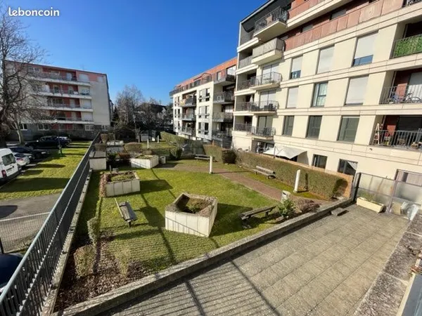 Appartement 3 Pièces Meublé à Saint-Louis centre-ville (66 m²)