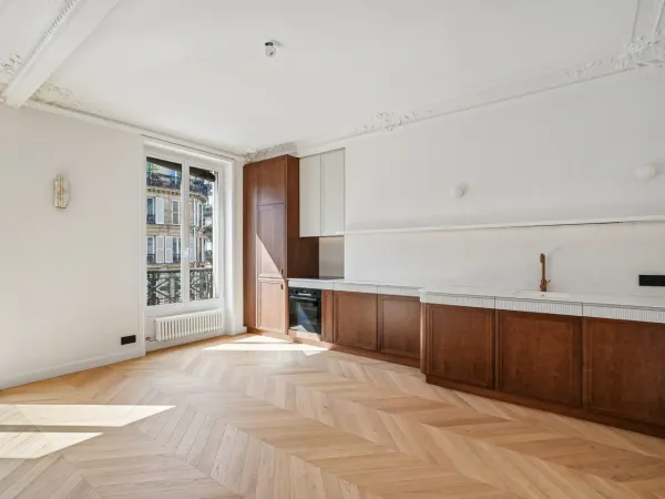 Paris IV - Élégant quatre pièces rénové et traversant au coeur du Marais