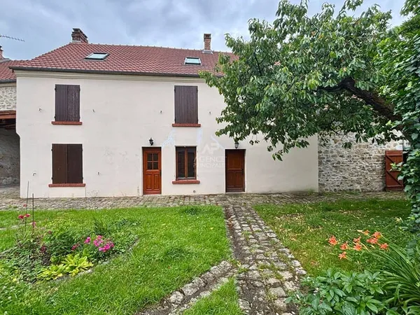 Maison 8 pièces 150 m²