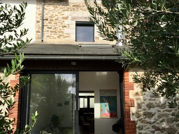 Loue maison 110m² Charmante maison de famille avec jardin plein sud rénovée récemment