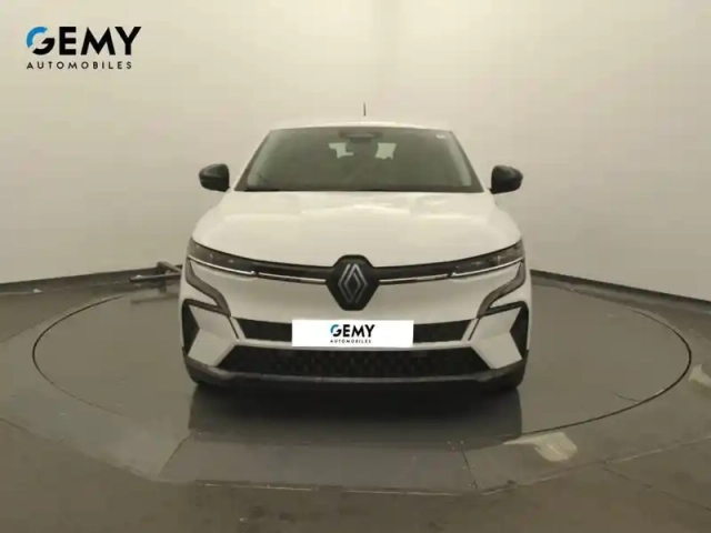 Renault Megane e-tech ev40 130ch standard charge — photo 40
