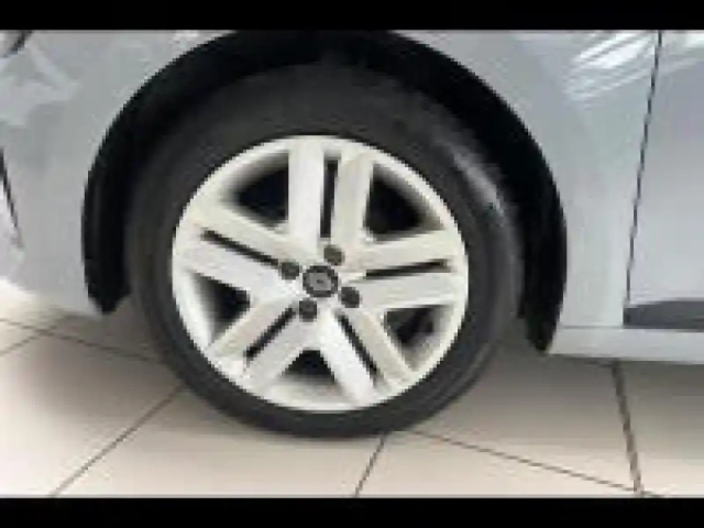 Renault Clio 1.0 eco-g 100ch evolution - 24 — photo 11