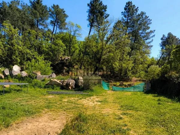 Exclusif ! St Quentin La Poterie Terrain à bâtir