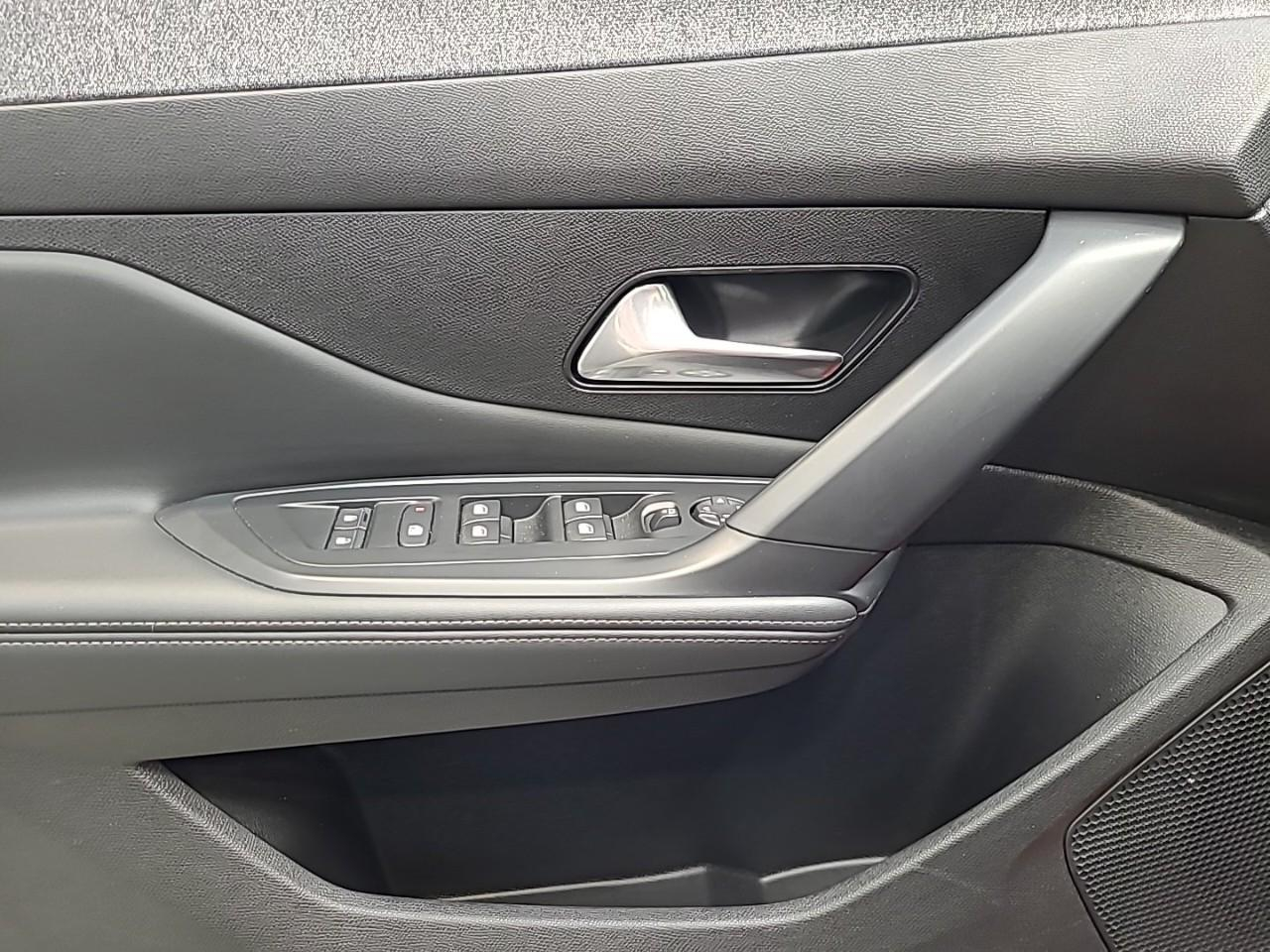 Peugeot 308 phev 180 e-eat8 allure pack — photo 28