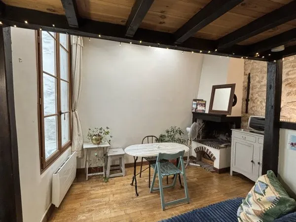 Location Appartement cosy Paris Marais (lire description)