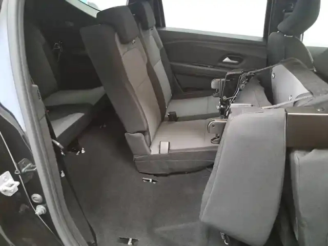Dacia Jogger tce 110 7 places gsr2 — photo 24
