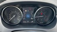 Jaguar E-Pace 2.0D 180ch R-Dynamic SE AWD BVA9 — photo 10