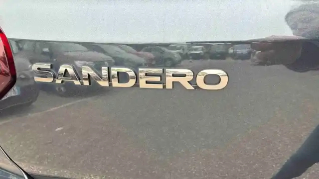 Dacia Sandero tce 90 - 22 — photo 20