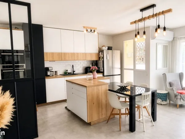 T4 88 m² rénové, traversant, balcon et loggia - Saint-Loup, Marseille 10e