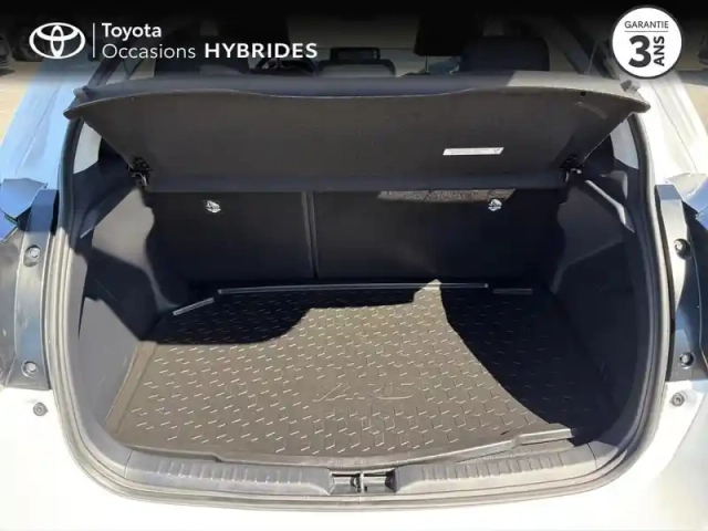 Toyota Yaris 116h design 5p my21 — photo 10