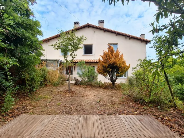 Propriété 6 pièces 158 m²