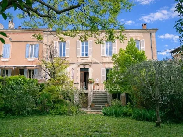 Demeure d'exception en centre-ville d'Apt - 11 pièces - 950 000€ - 370 m² habitables