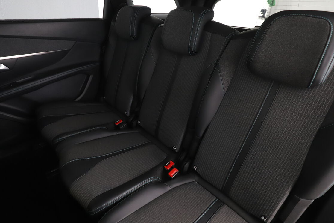Peugeot 5008 1.5 Blue-HDi Allure Pack EAT8 — photo 13