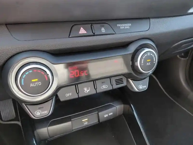 Kia Stonic active 101 ch bm6 — photo 18