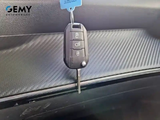 Peugeot 2008 puretech 130 s&amp;s bvm6 — photo 20