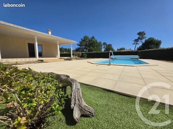 Villa 6 pièces 151 m²