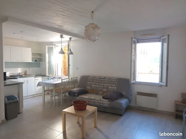 Appartement MEUBLE au calme et très lumineux