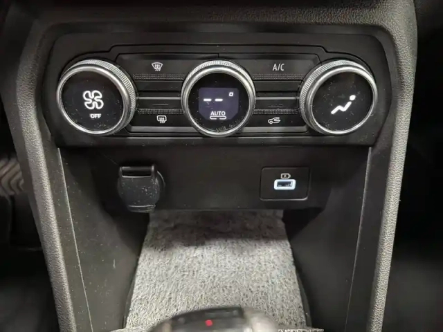 Dacia Sandero tce 90 cvt - 22 — photo 104