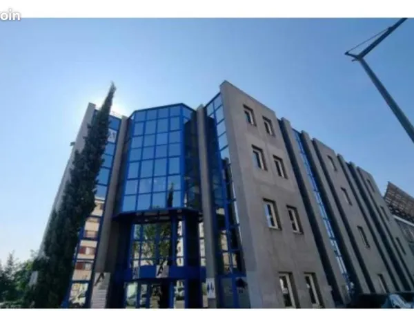 Bureau 152 m²