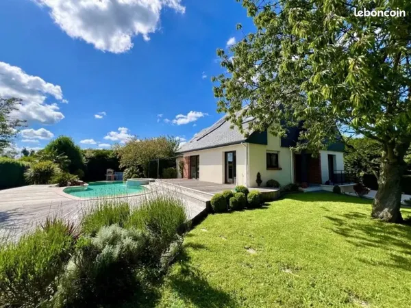 Maison d'architecte 180m² - 5 chambres - Piscine à débordement