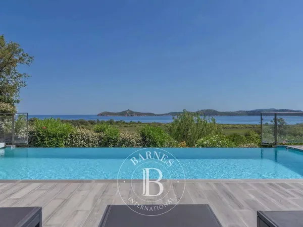 Villa 7 pièces 200 m²