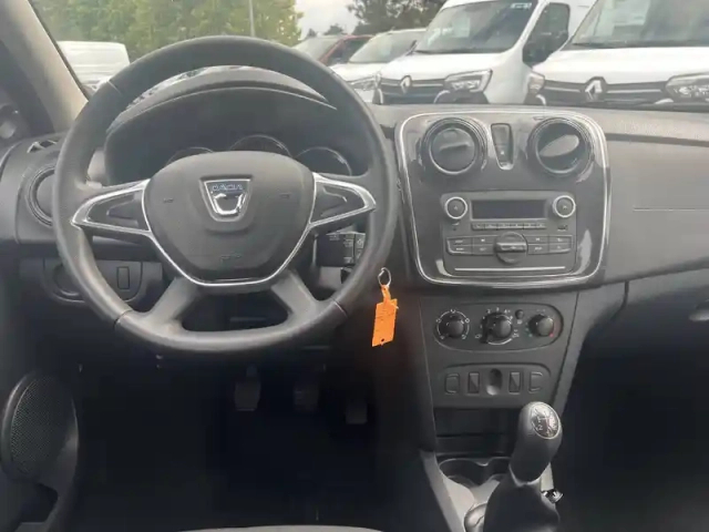 Dacia Sandero sce 75 — photo 24