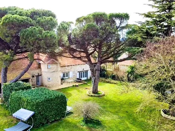 Maison 9 pièces 182 m²