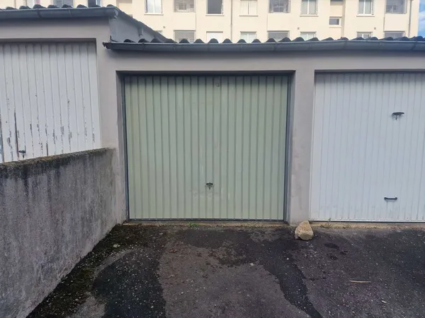 Garage fermé Rennes Cleunay