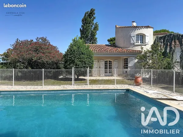 Propriété 10 pièces 255 m²