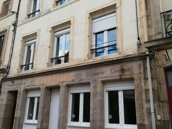 71 m2 à louer - refait à neuf