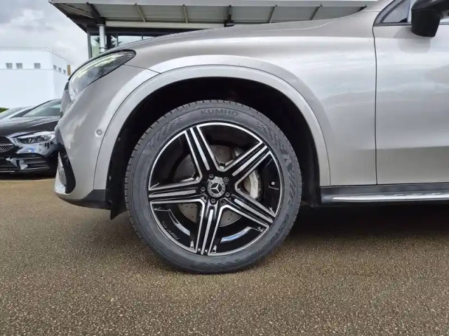 Mercedes Glc coupe 300 e 9g-tronic 4matic — photo 4