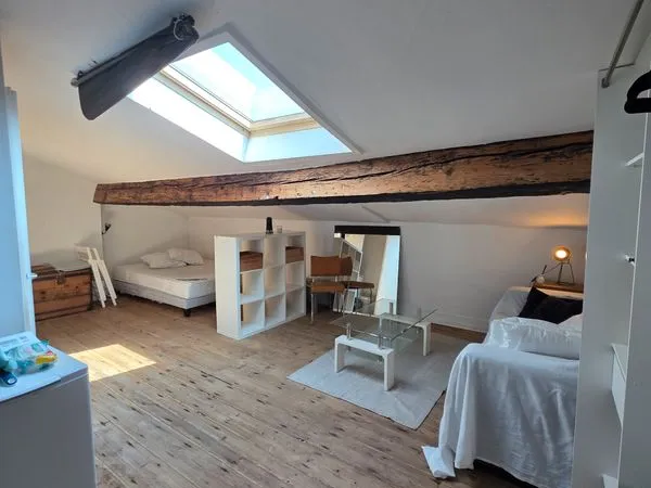 Studio meublé 19 m² Carrez / 32 m² au sol - Bordeaux hypercentre - Place Tourny - Vendu loué