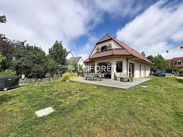 Maison Stella 4 pièce(s) 160 m2