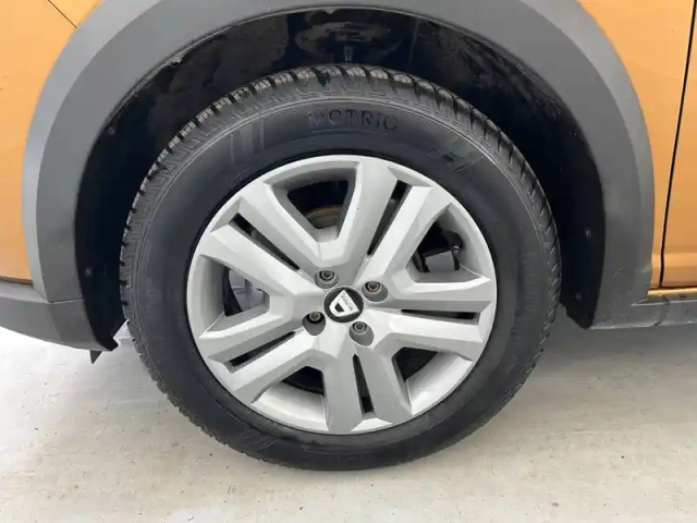 Dacia Sandero eco-g 100 — photo 28