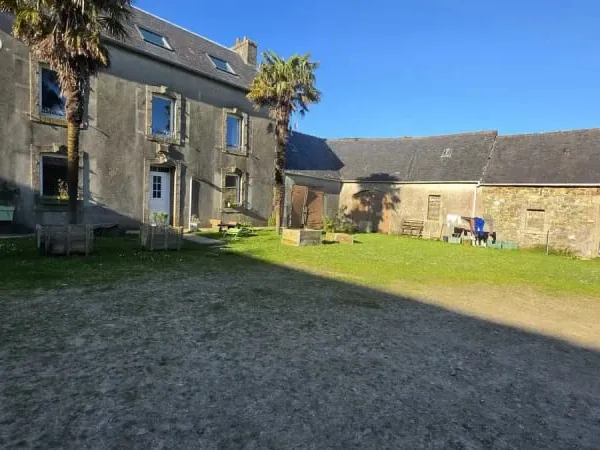 Rare à la vente ensemble équestre sur plus de 5 hectares argol