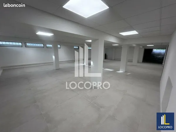 Local d'activité 140 m²