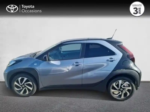 Toyota Aygo X 1.0 vvt-i 72ch design my24 — photo 3
