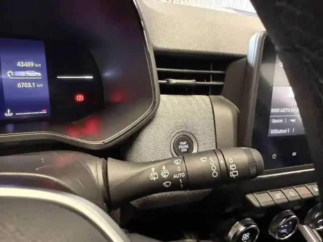 Renault Clio tce 90 — photo 31