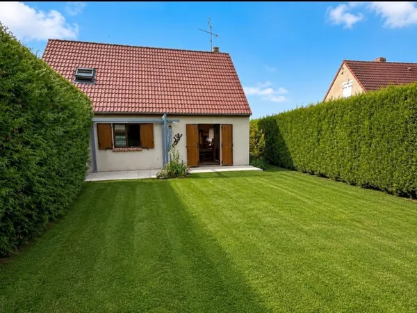 Maison individuelle de 90 m² avec sous-sol 3 chambres Terrain de 432 m² Beautor
