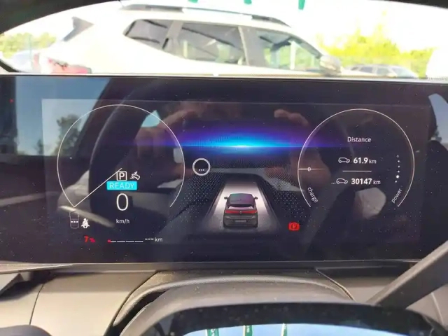 Renault Megane e-tech ev40 130ch standard charge — photo 19