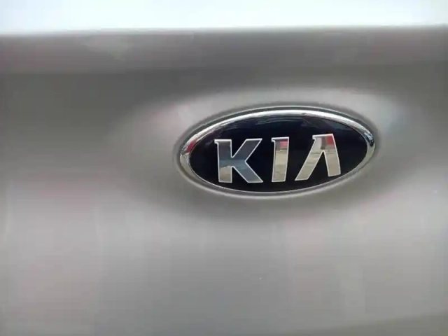 Kia Stonic 1.0 t-gdi 100ch isg design euro6d-t — photo 6