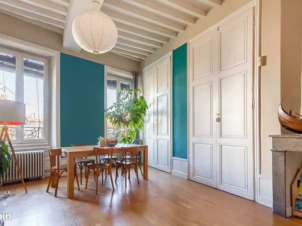 T3/T4 85m² - Charme ancien rénové - Part-Dieu 15 min