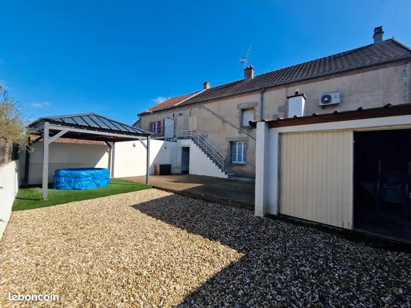 Maison 8 pieces neublans abergement (39120)