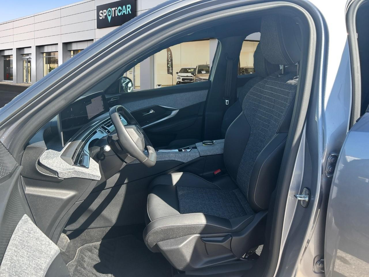 Peugeot 3008 electrique 210ch batterie 73 kwh allure — photo 9