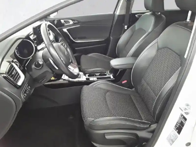 Kia Ceed sw 1.4 t-gdi 140 ch isg dct7 — photo 31