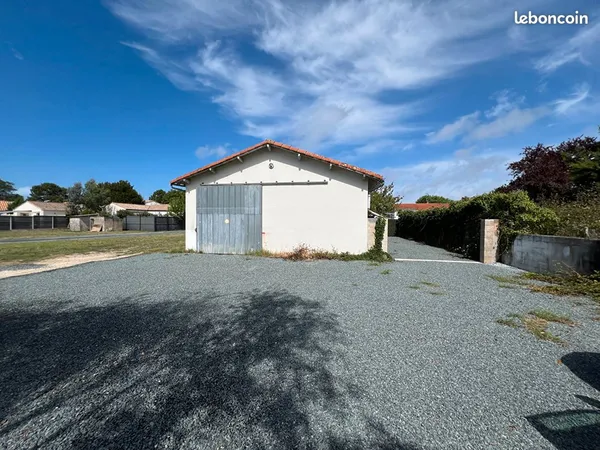 Entrepôt 114 m² ETAULES