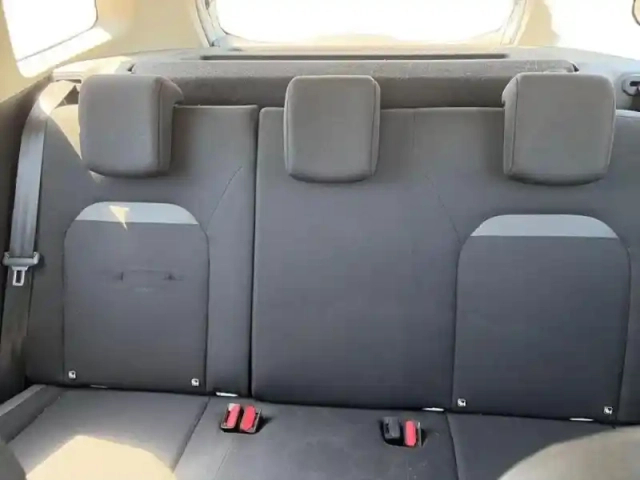 Dacia Duster 1.5 blue dci 95ch essentiel 4x2 — photo 9