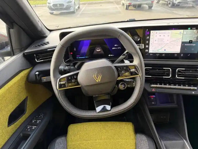 Renault 5 renault  e-tech electrique 10 ch autonomie confort — photo 19
